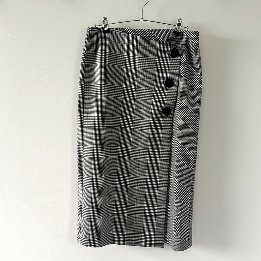 Zara Black White A Lined Wrap Front Button Closure Midi Skirt Size Medium